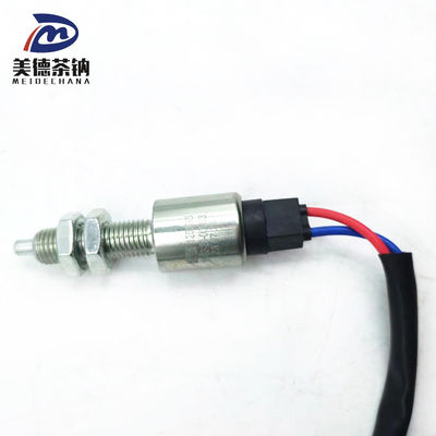 Taille standard pour les camions lourds Commutateur de freinage léger Commutateur d'embrayage 1602-20-00003 pour les camions lourds à long terme