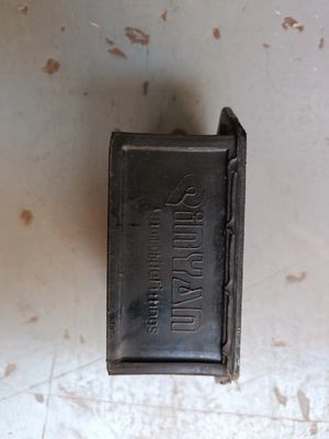 Plaquette en caoutchouc d'origine pour moteur de bus et de camion Support avant Boîte de vitesses de camion Bloc tampon