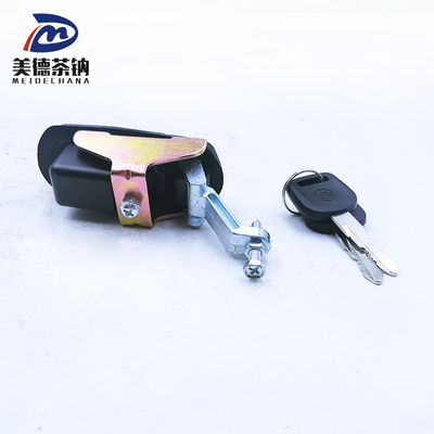 La photo montre les pièces de rechange du bus Universal Bus Lock Trunk Door Lock Compression Seal Lever Lock