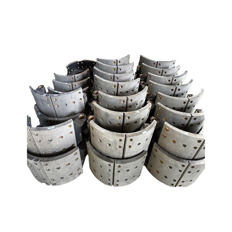 Chaussure de freinage pour camion CAMC HOWO SINO HONGYAN FAW WG9100440030 Autres